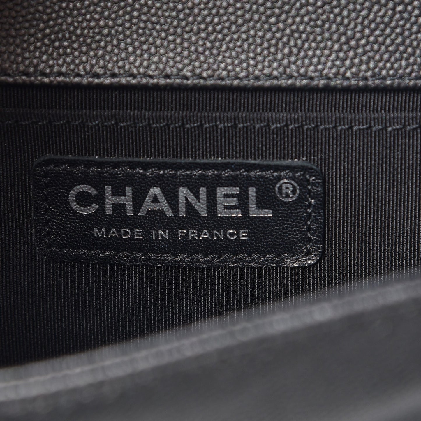 Caviar Quilted Medium Boy Flap So Black
