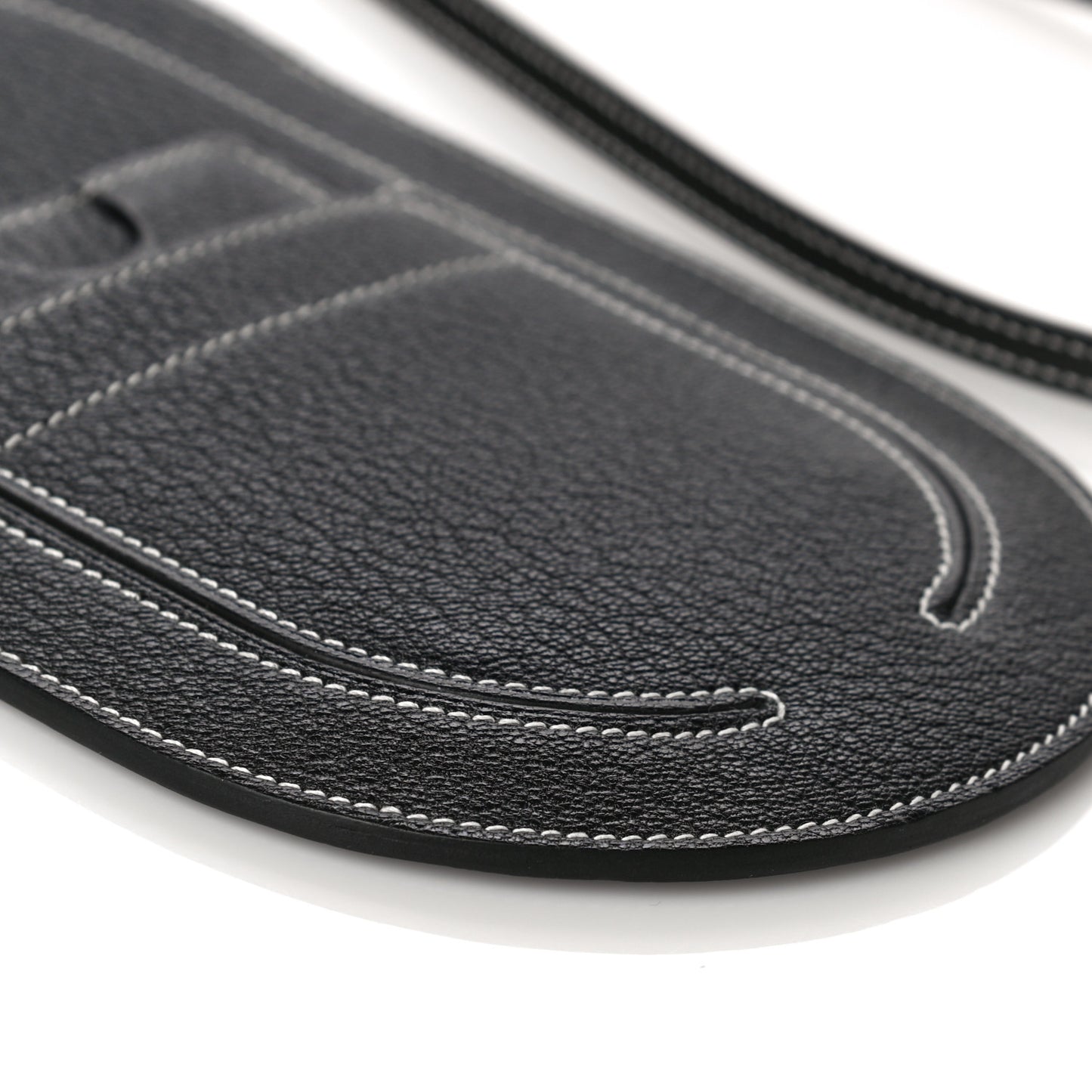 Chevre Mysore In-The-Loop Phone To Go GM Case Black