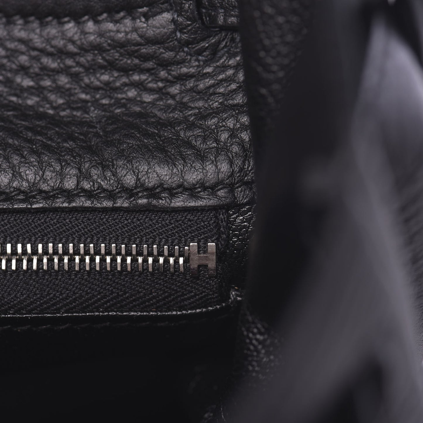 Togo Kelly Retourne 35 Black