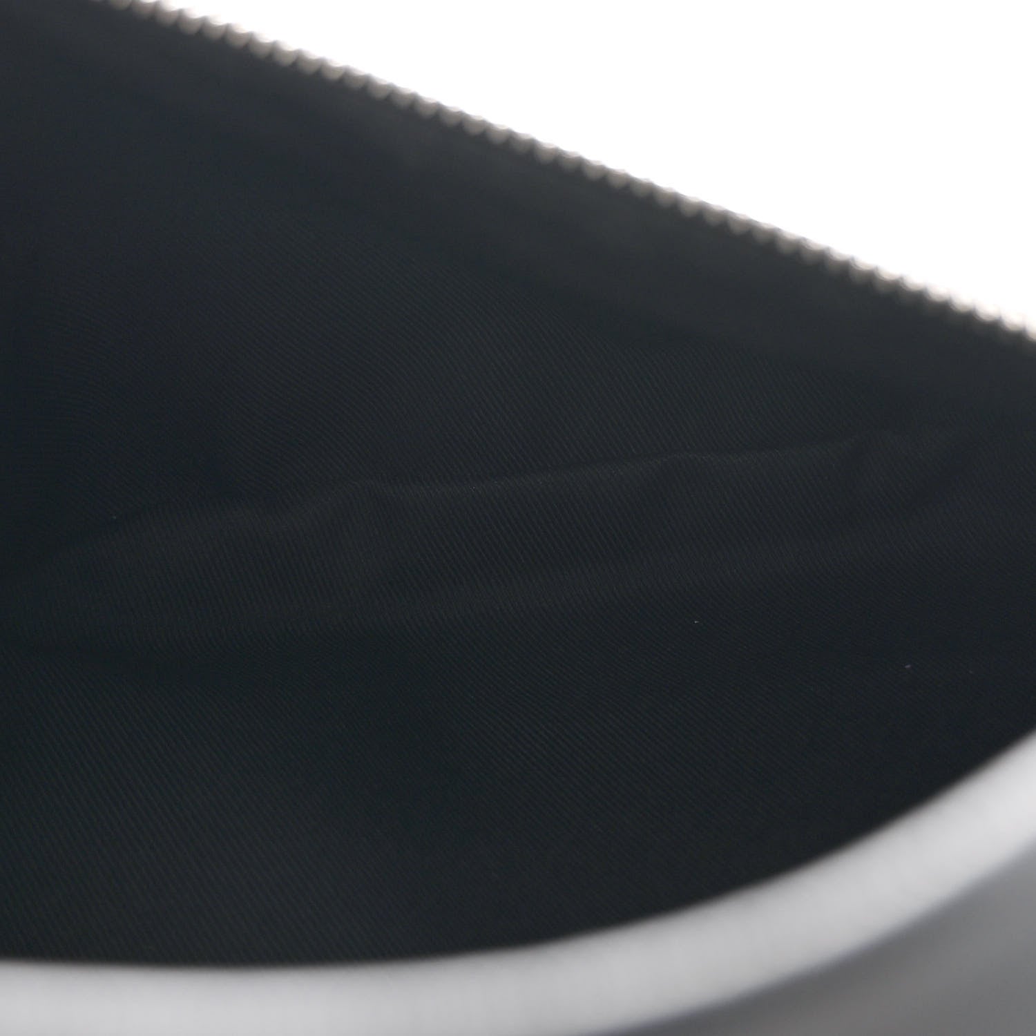 Louis Vuitton Monogram Eclipse Discovery Bumbag 5 of 10