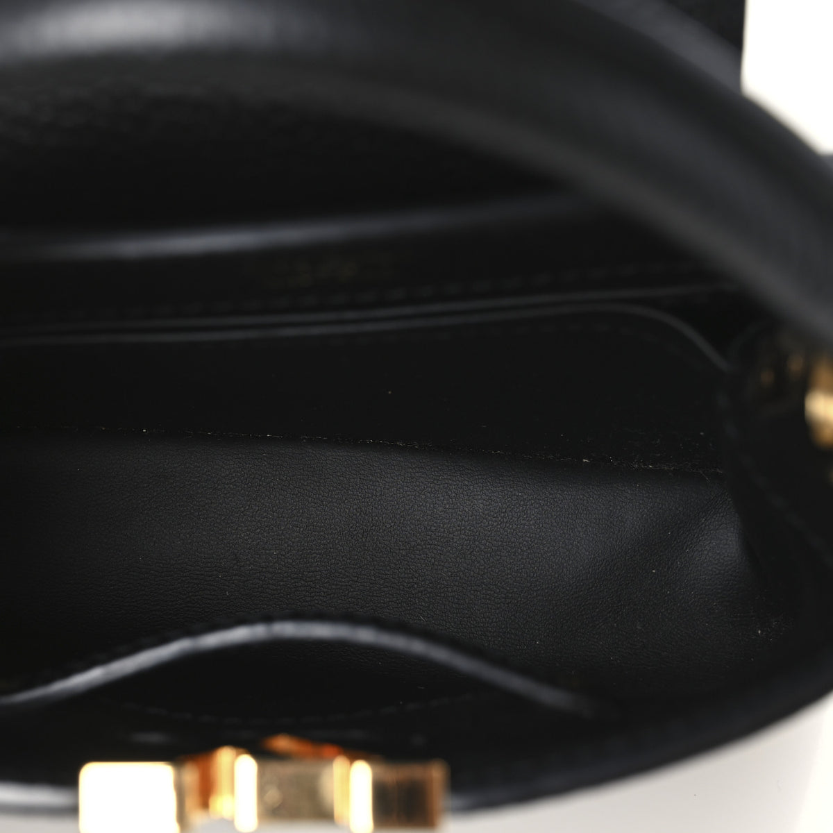 Louis Vuitton Taurillon Capucines Mini Black 5 of 9
