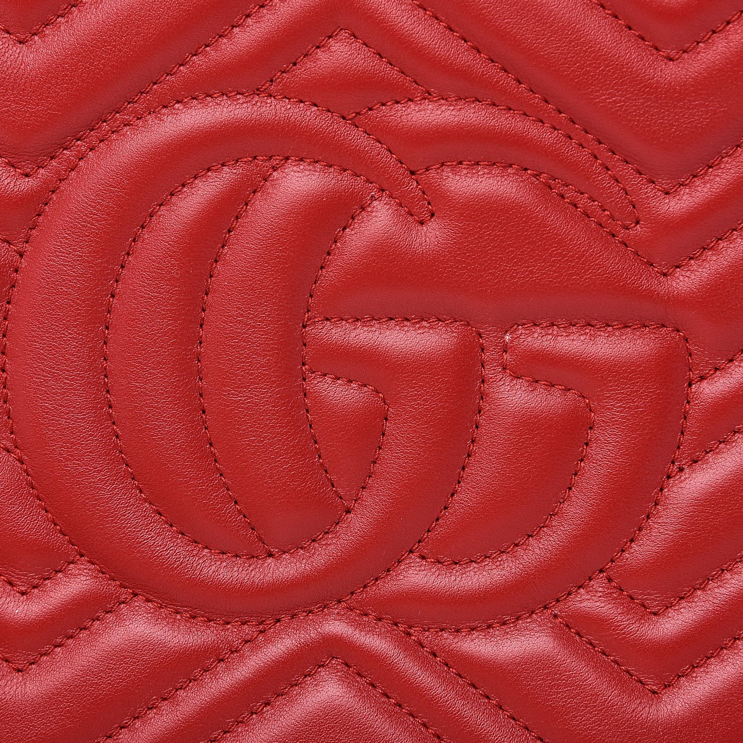 Calfskin Matelasse Medium GG Marmont Shoulder Tote Bag Hibiscus Red