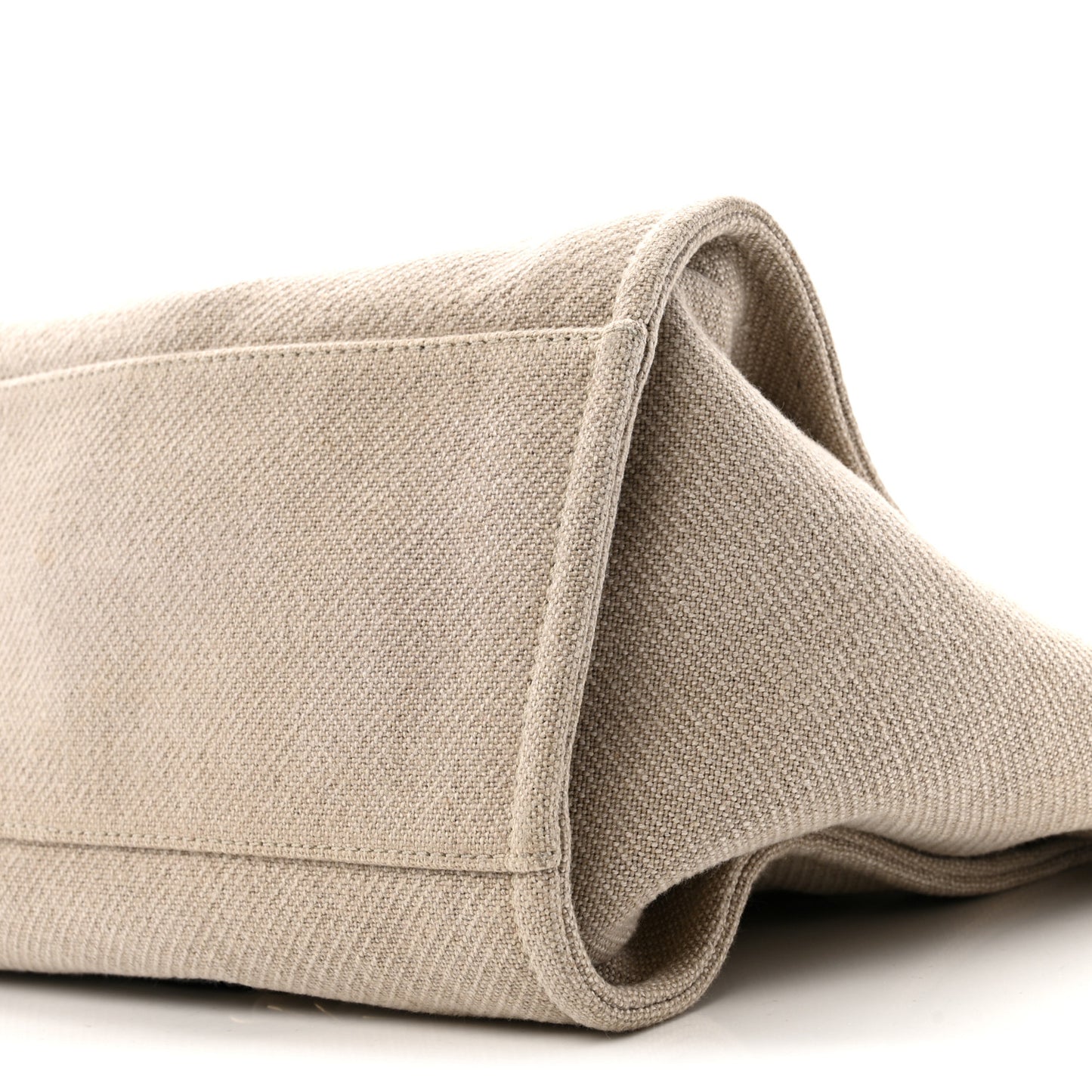 Mixed Fibers Medium Deauville Tote Beige Black
