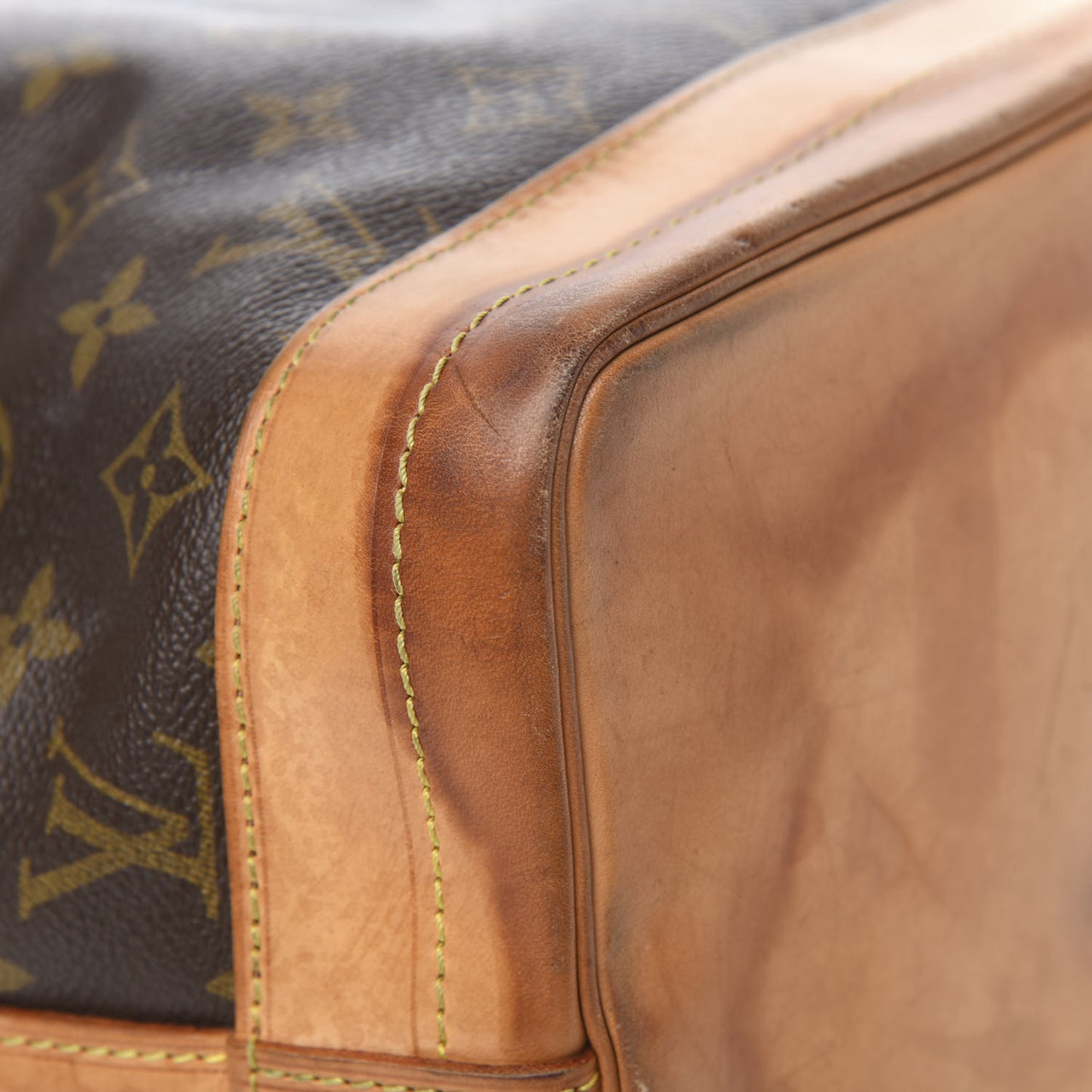 Monogram Noe