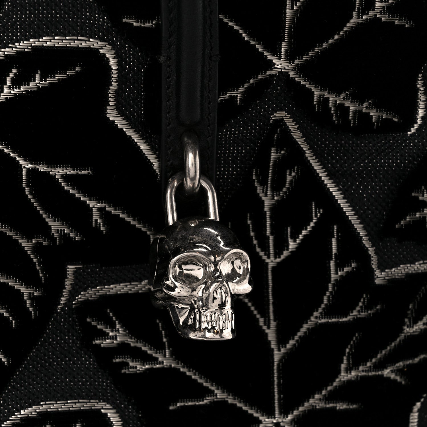 Alexander McQueen Velvet Shopper Tote Black 12 of 12