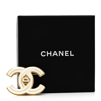 Chanel Resin CC Turnlock Brooch Gold Pearly White 4 of 4