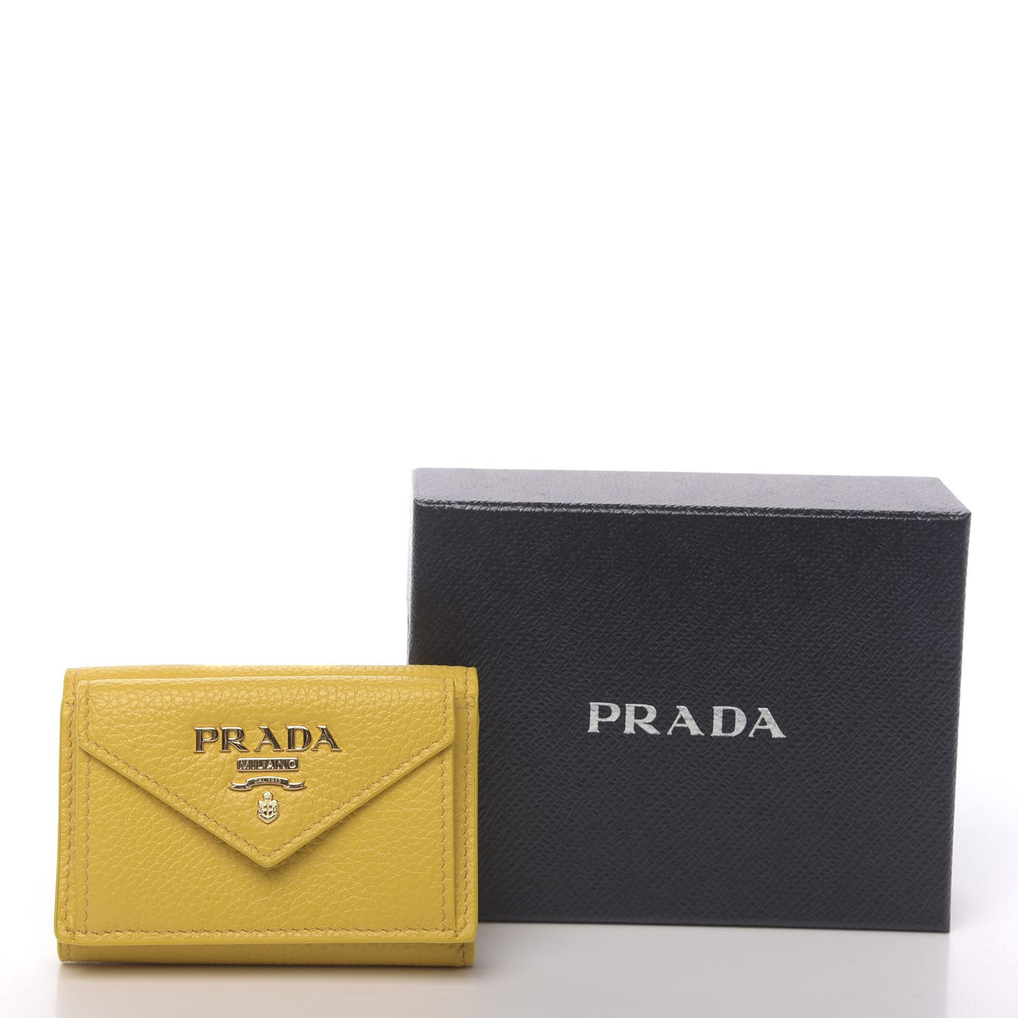 Vitello Grain Small Tri-Fold Wallet Sole