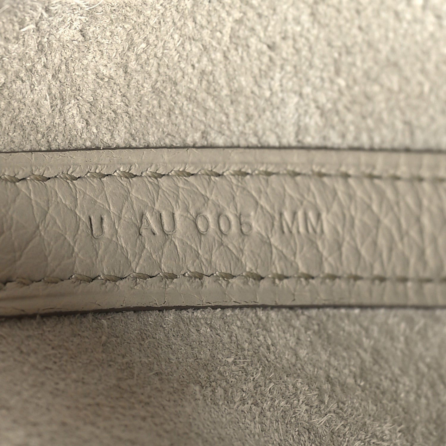 Hermes Taurillon Clemence Picotin Lock 22 MM Beton 7 of 10