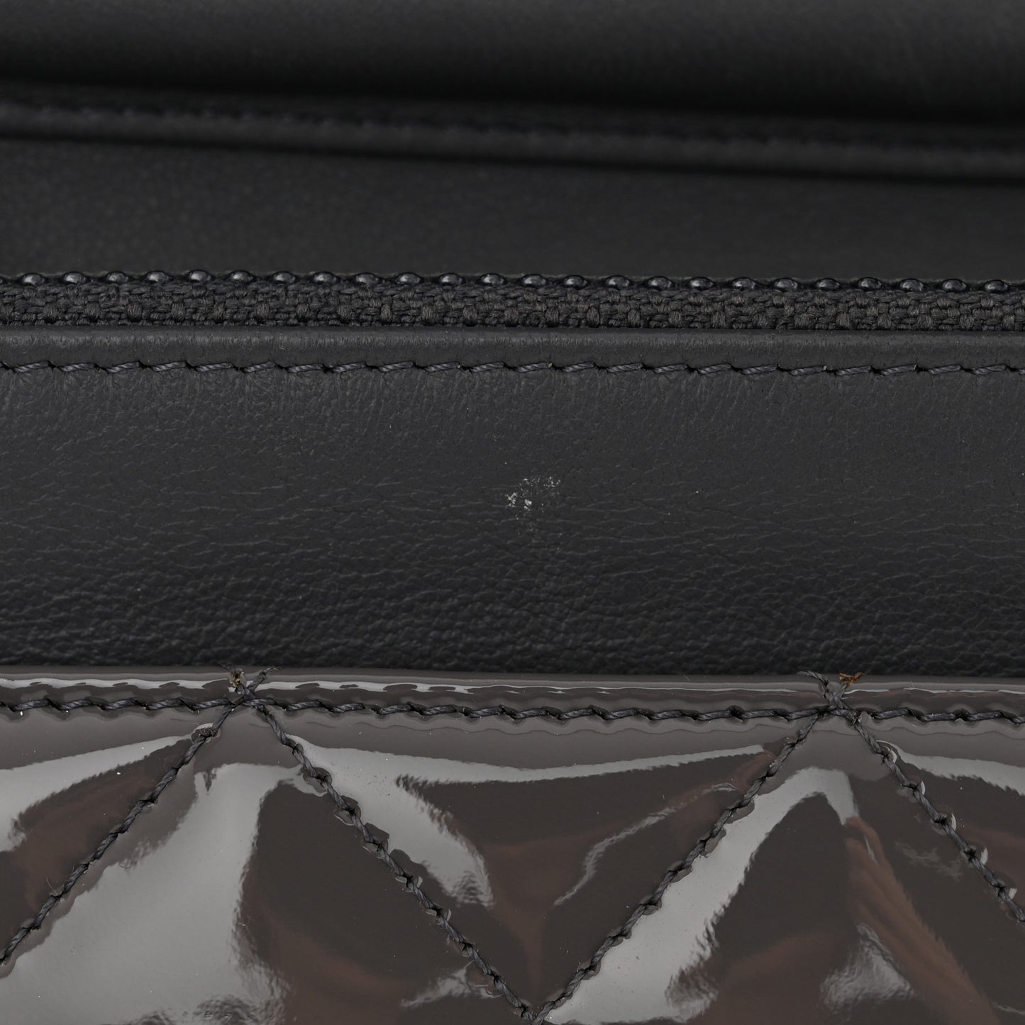 Patent Quilted Wallet On Chain WOC Grey