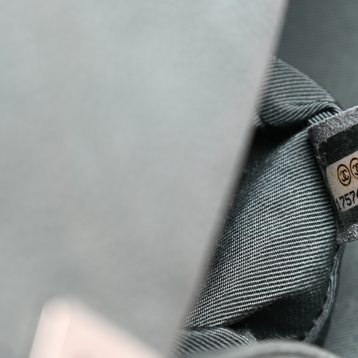 Chanel Iridescent Caviar Quilted Medium Boy Flap Green 7 of 9