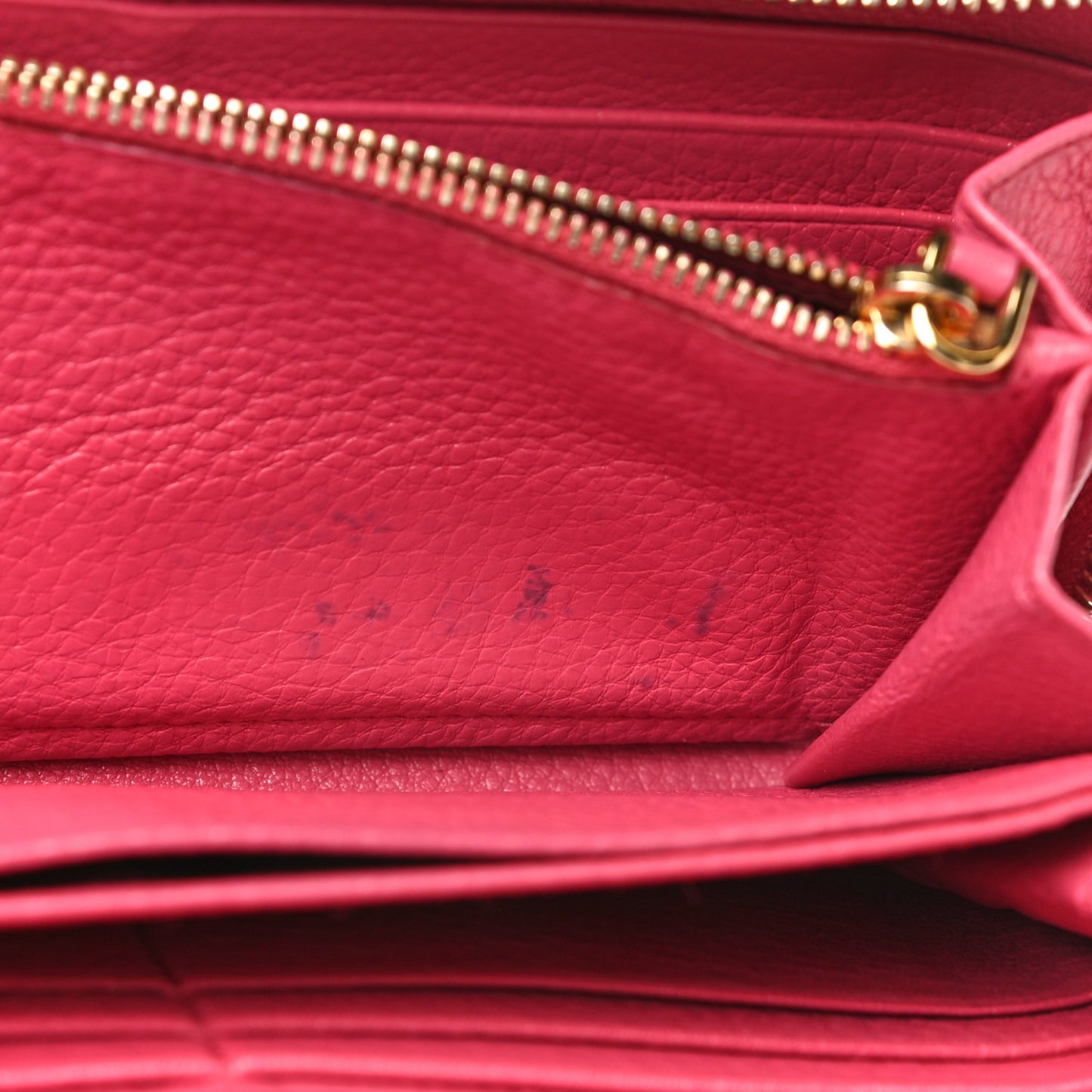 Vitello Daino Zip Around Wallet Peonia