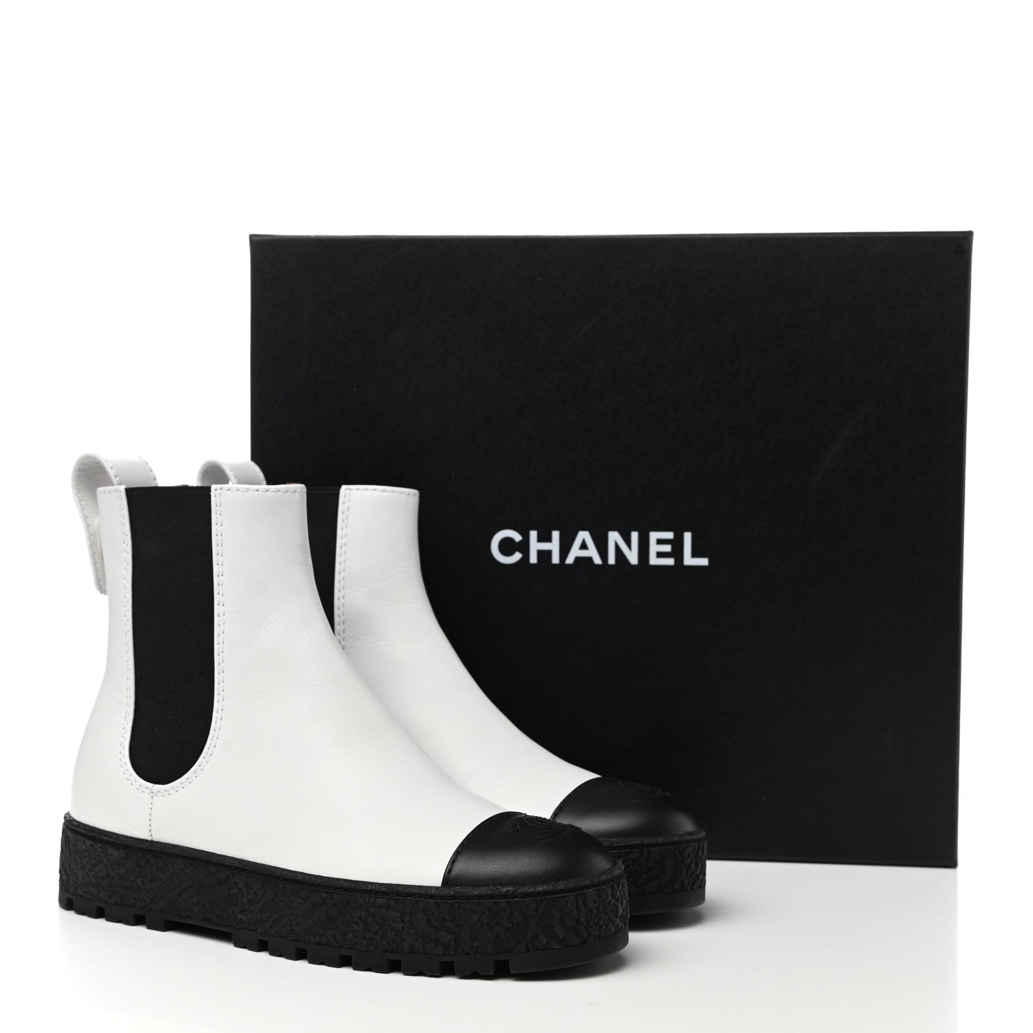 Chanel Calfskin Cap Toe CC Ankle Boots 36 White Black 9 of 9