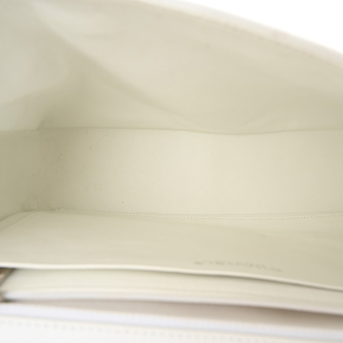 Caviar Quilted Jumbo Single Flap White