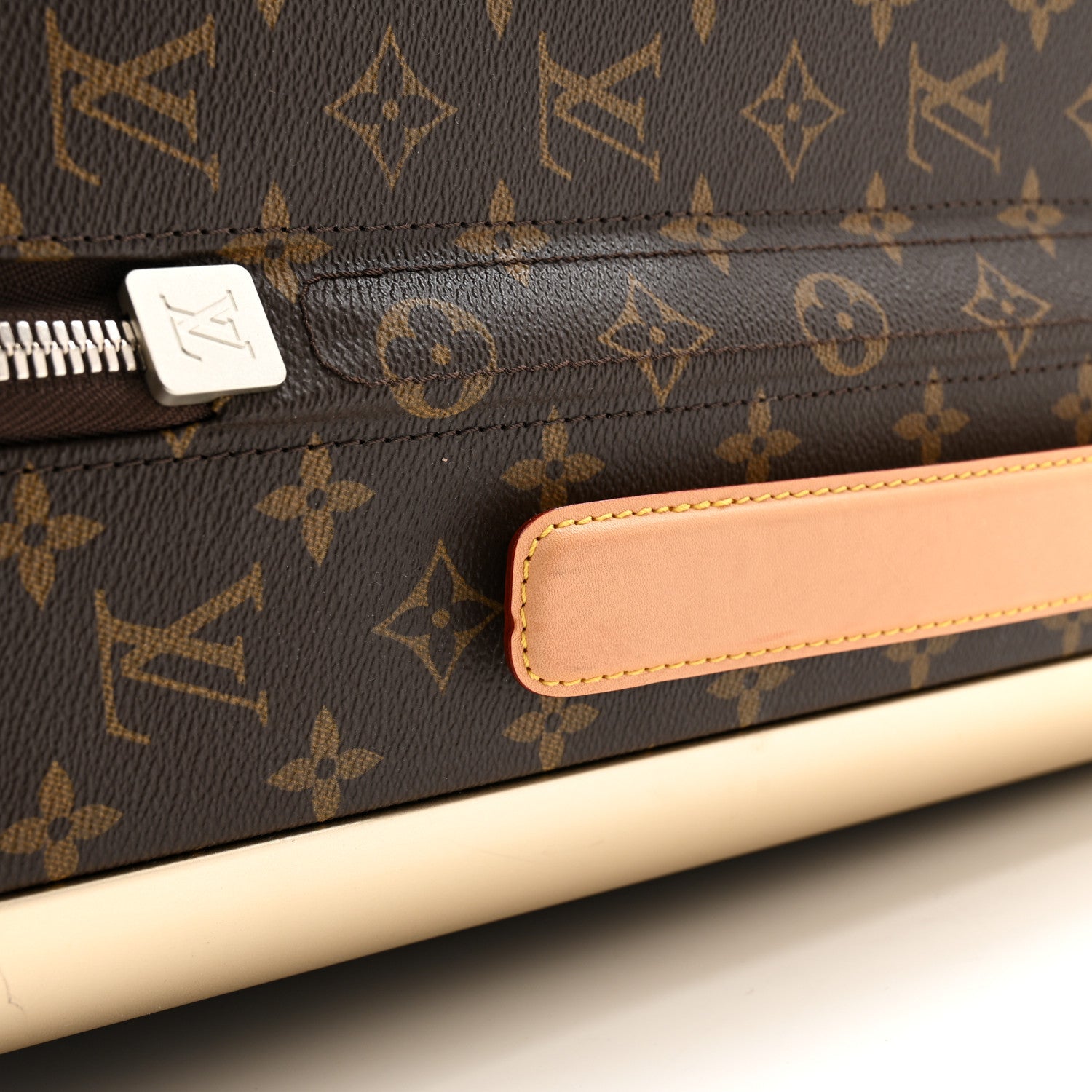 Louis Vuitton Monogram Horizon 55 9 of 21