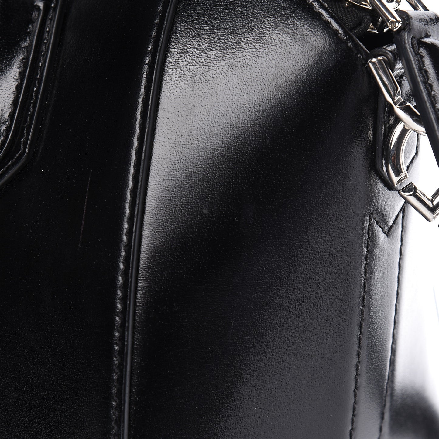 Shiny Lord Calfskin Small Antigona Black