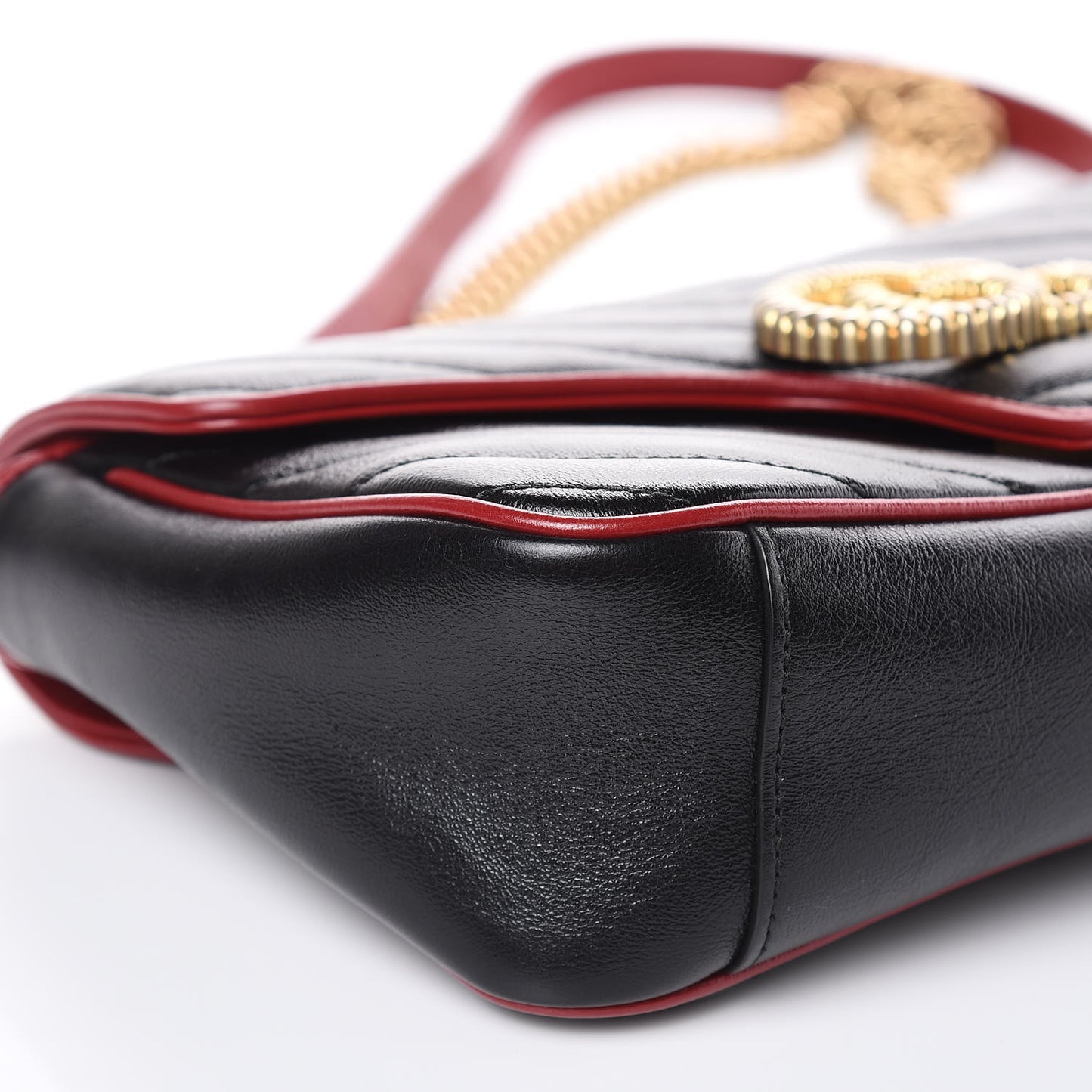 Vintage Effect Calfskin Matelasse Diagonal Small Torchon GG Marmont Shoulder Bag Black Romantic Cherry