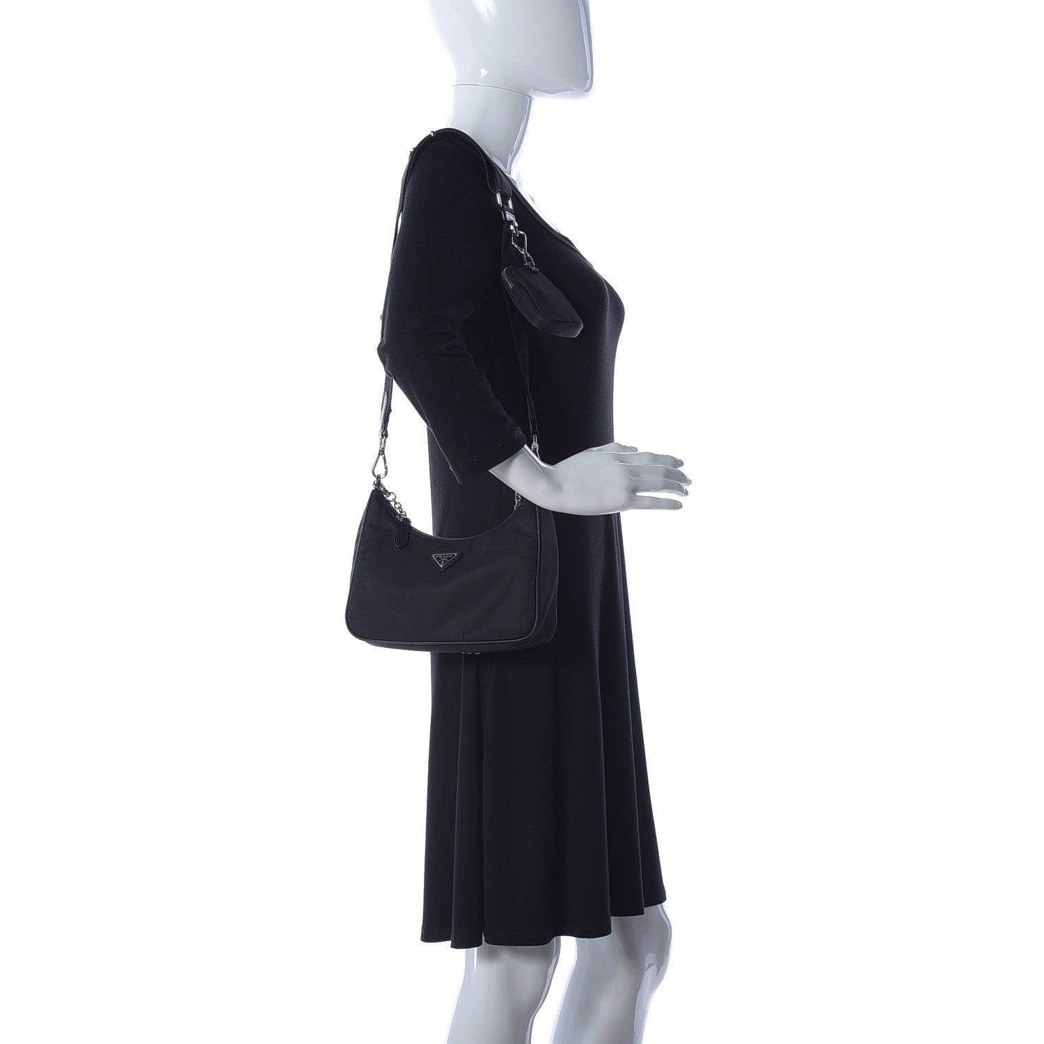 Prada Nylon Re-Edition 2005 Shoulder Bag Black 2 of 9