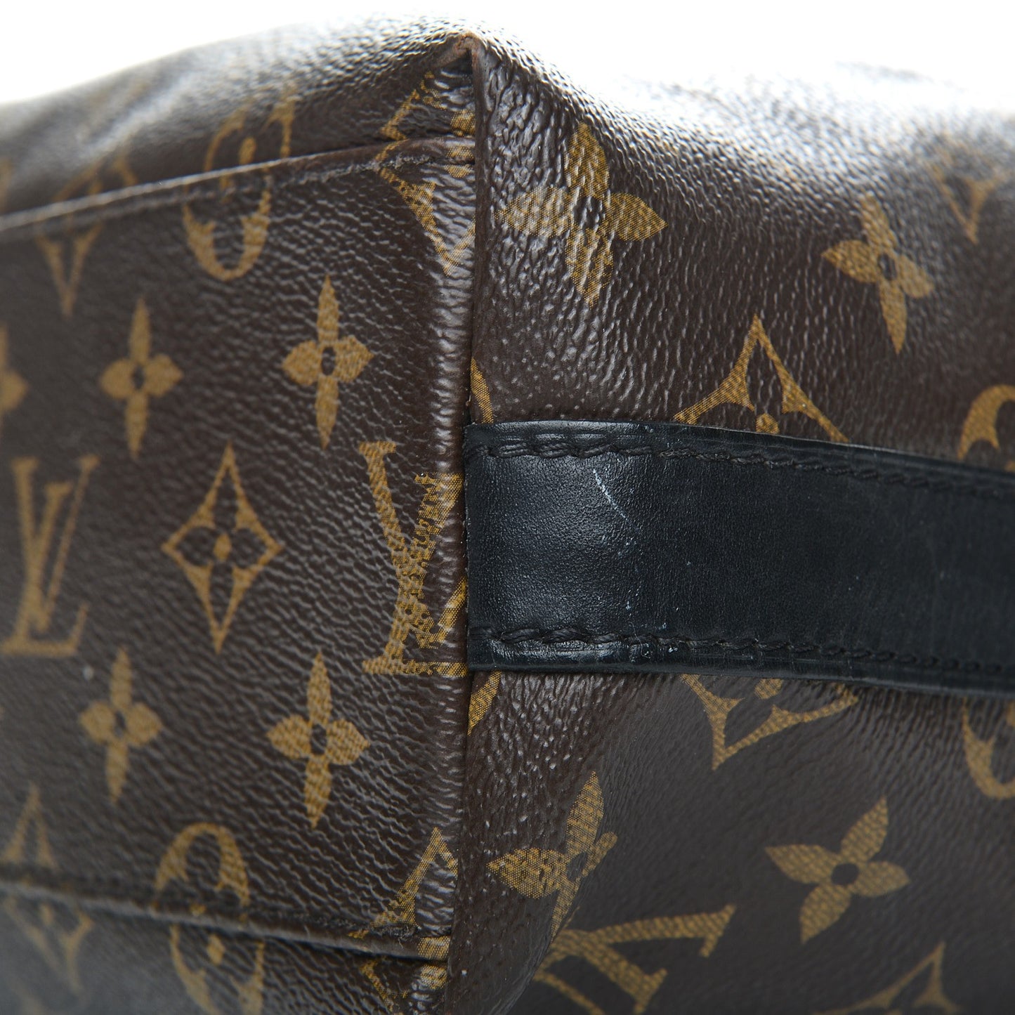Monogram Macassar Kitan
