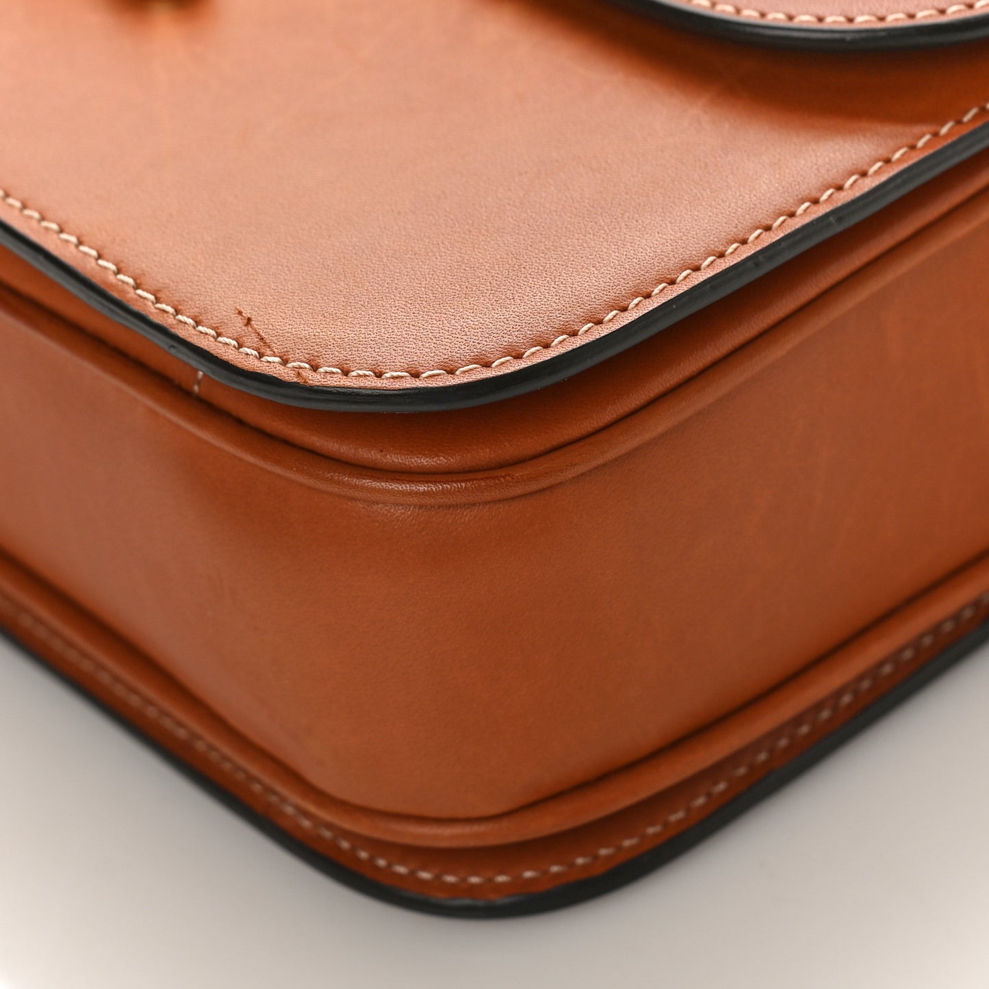 Natural Calfskin Medium Triomphe Tan