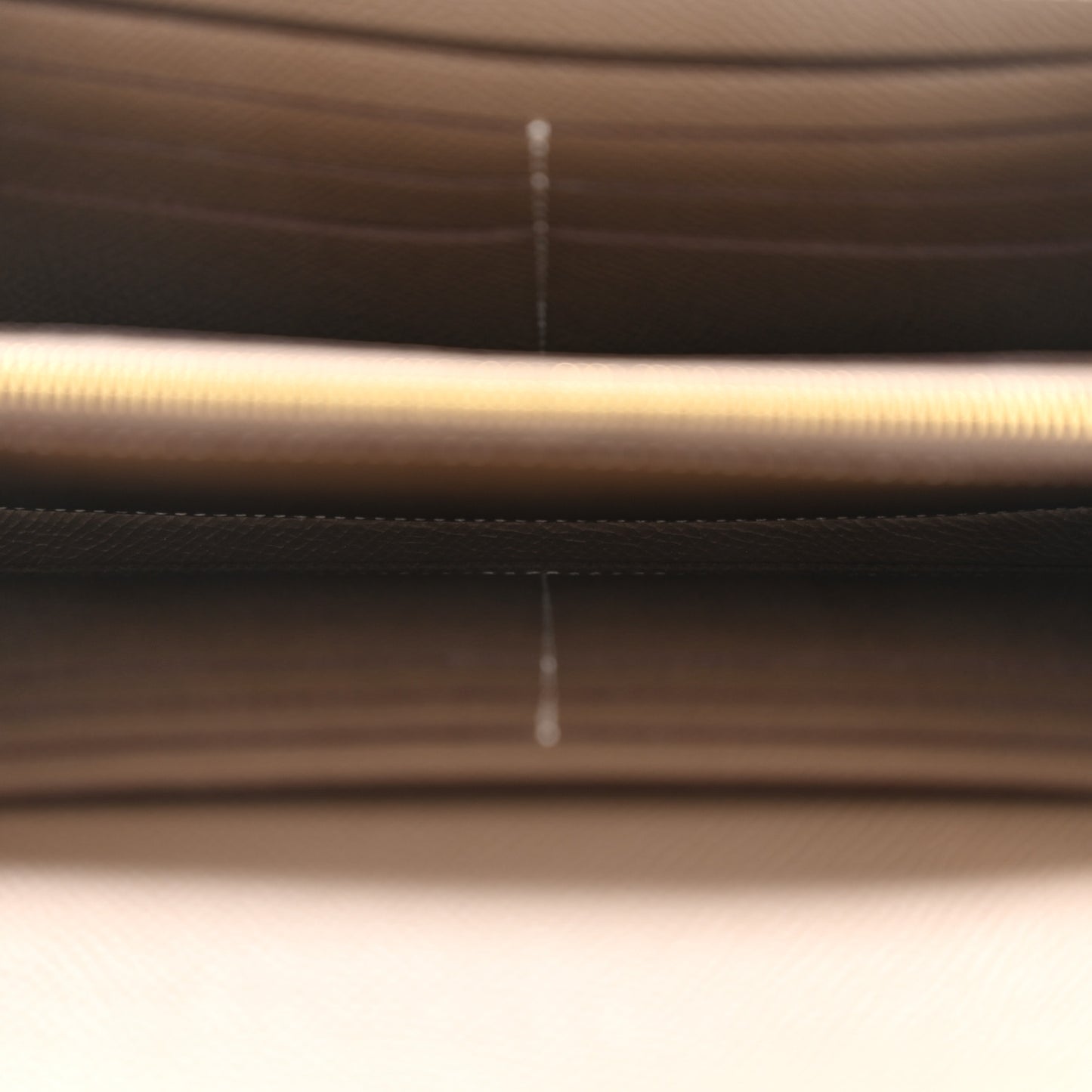 Epsom Kelly Longue Wallet Etoupe