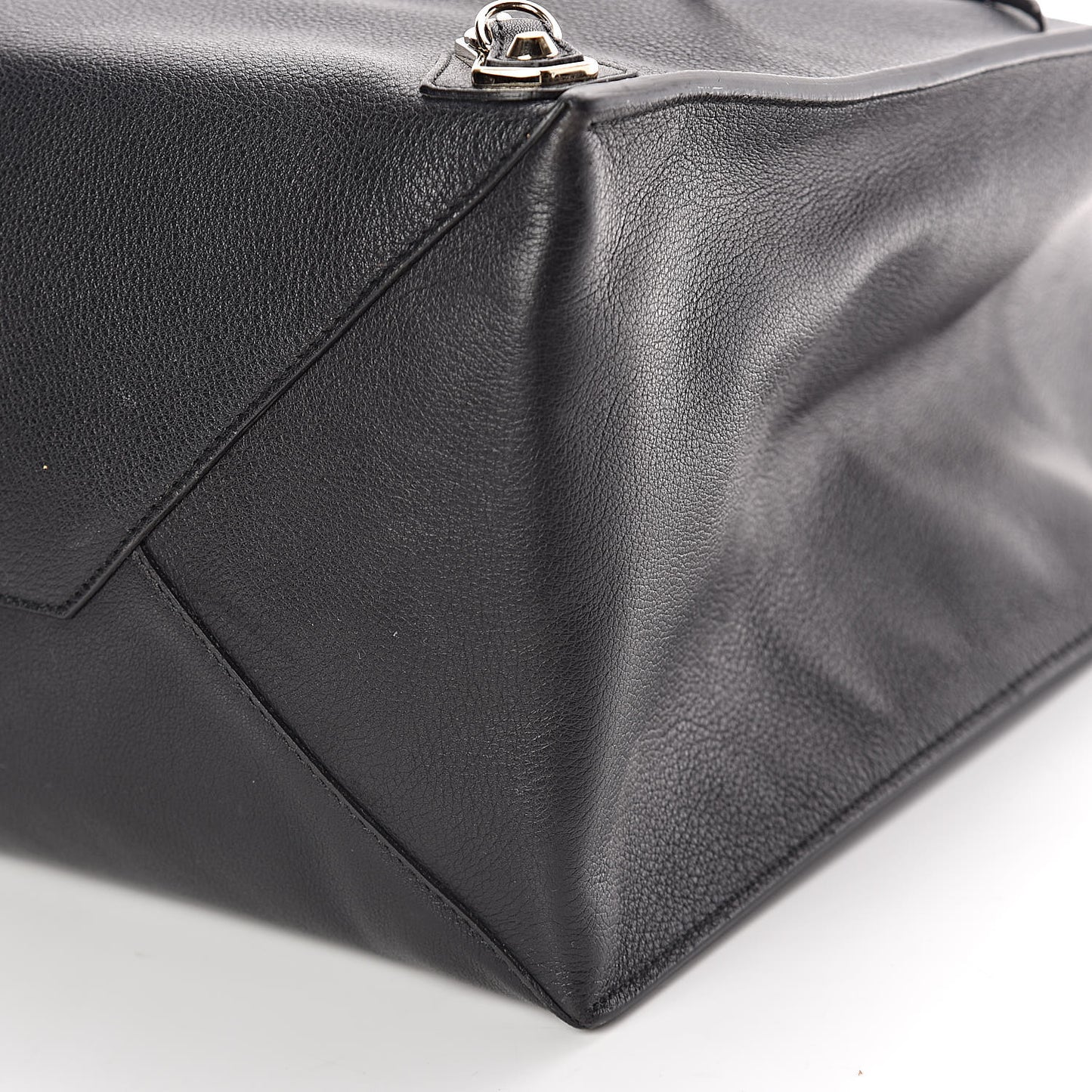 Grained Calfskin Gold Metallic Edge Hardware Papier A4 Tote Black