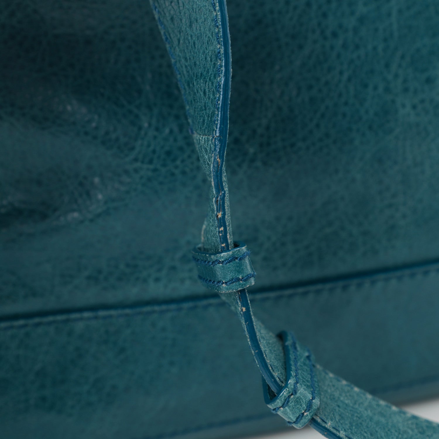 Balenciaga Agneau Day Messenger Bleu Mineral 12 of 14