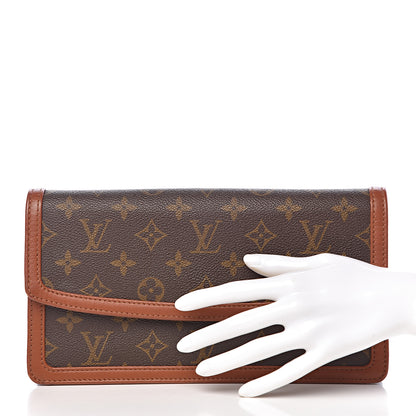 Louis Vuitton Monogram Pochette Dame 26 2 of 13