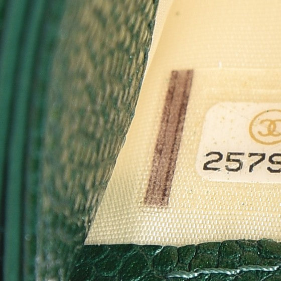 Chanel Metallic Caviar Quilted Card Holder Green 7 of 8