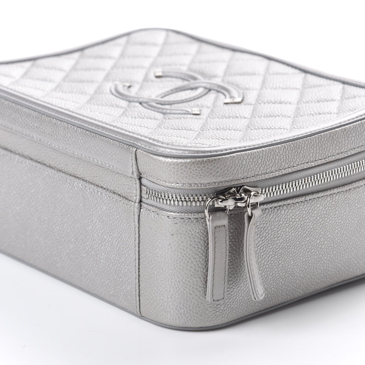 Metallic Caviar Quilted Large CC Filigree Vanity Case Silver