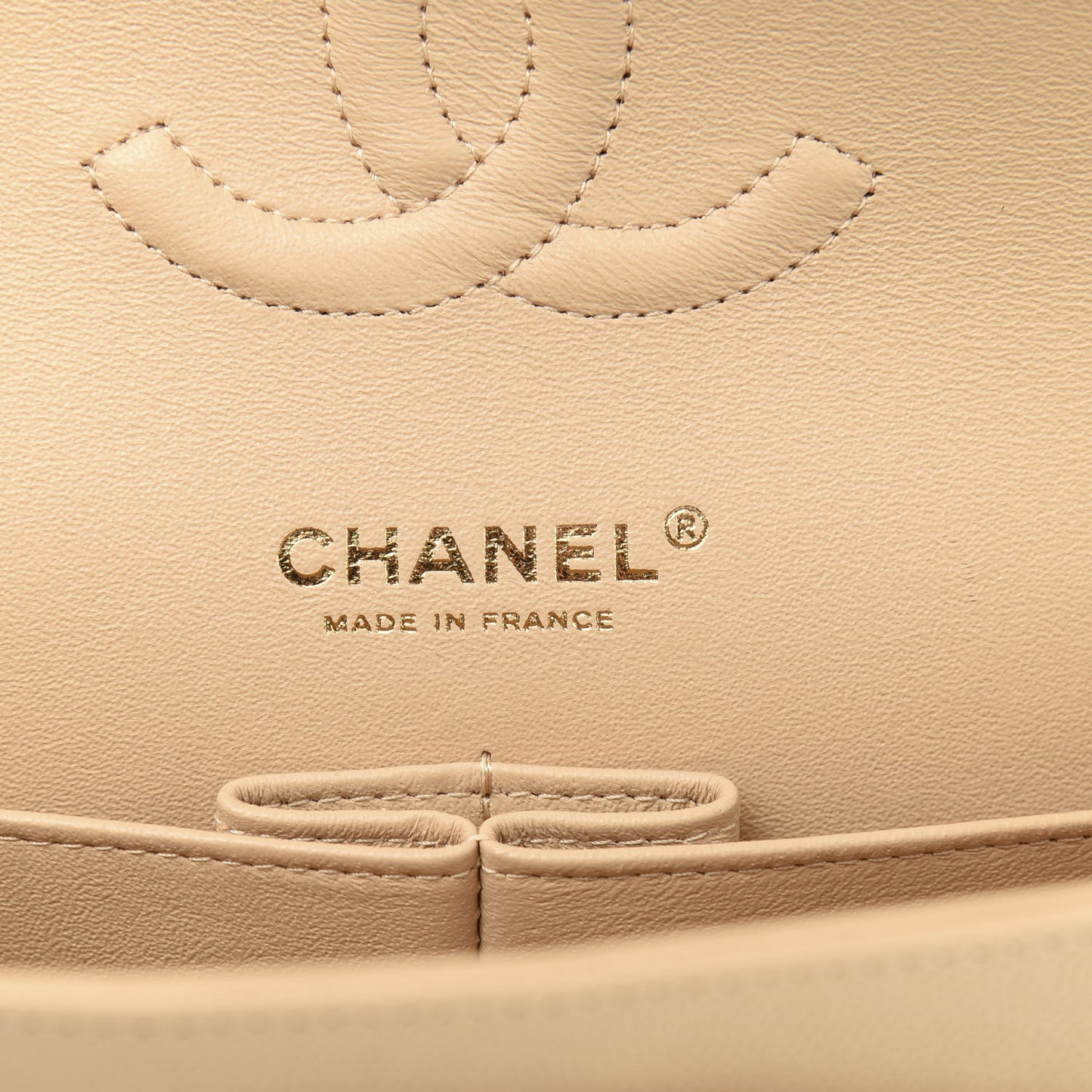 Caviar Quilted Medium Double Flap Beige Clair