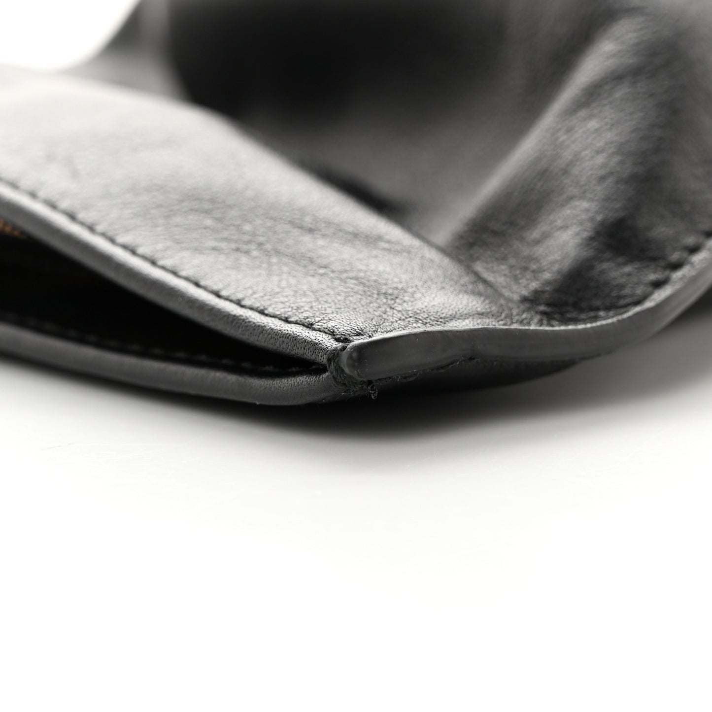 Calfskin Mini BV Twist Black
