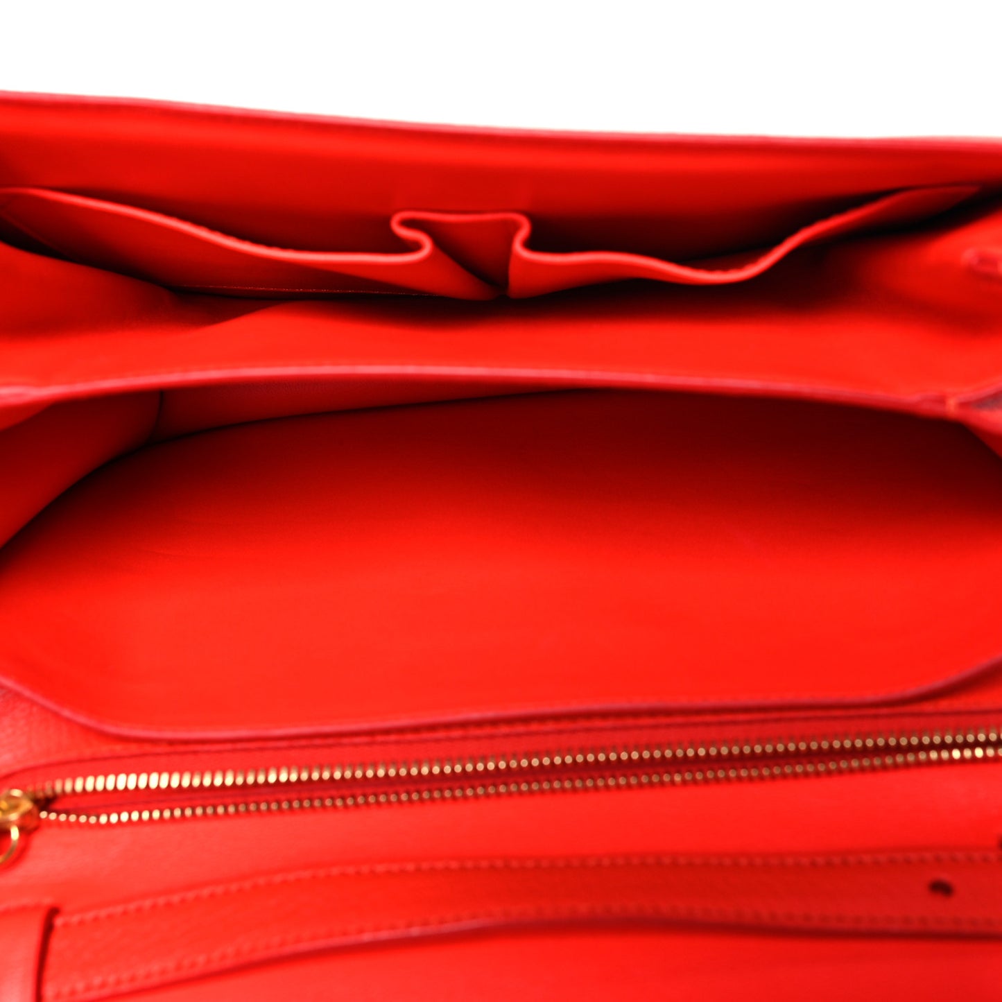 Goatskin Medium Classic Box Flap Bag Alizarin