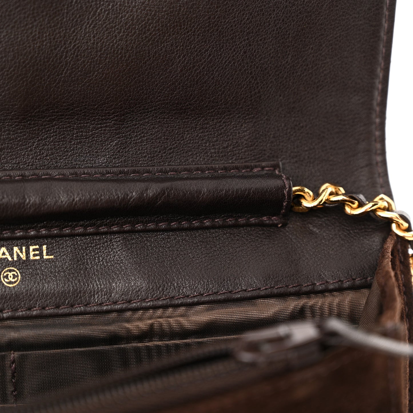 Suede Timeless CC Wallet on Chain WOC Brown