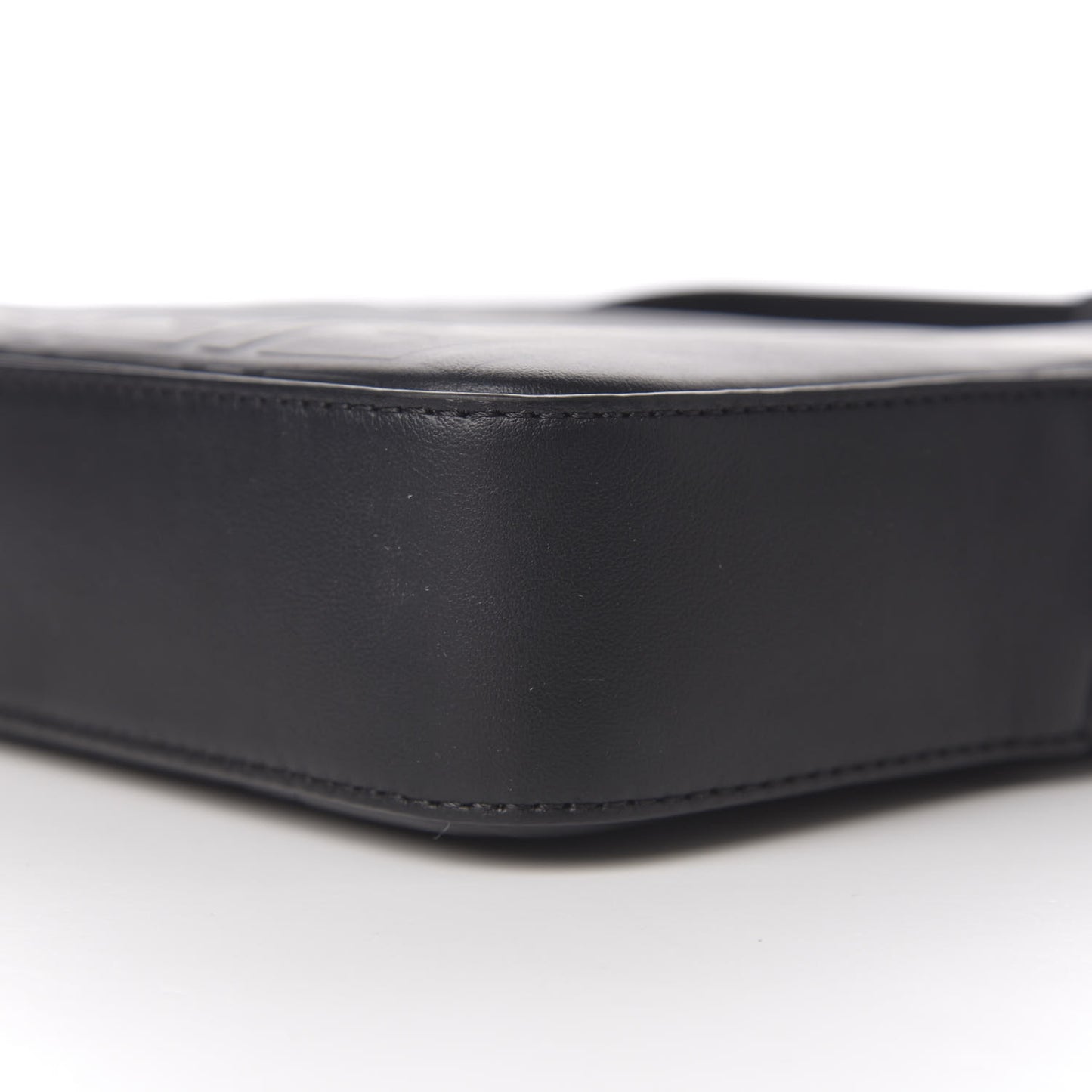 Vitello Grace FF Gradient Embossed Medium Camera Case Black