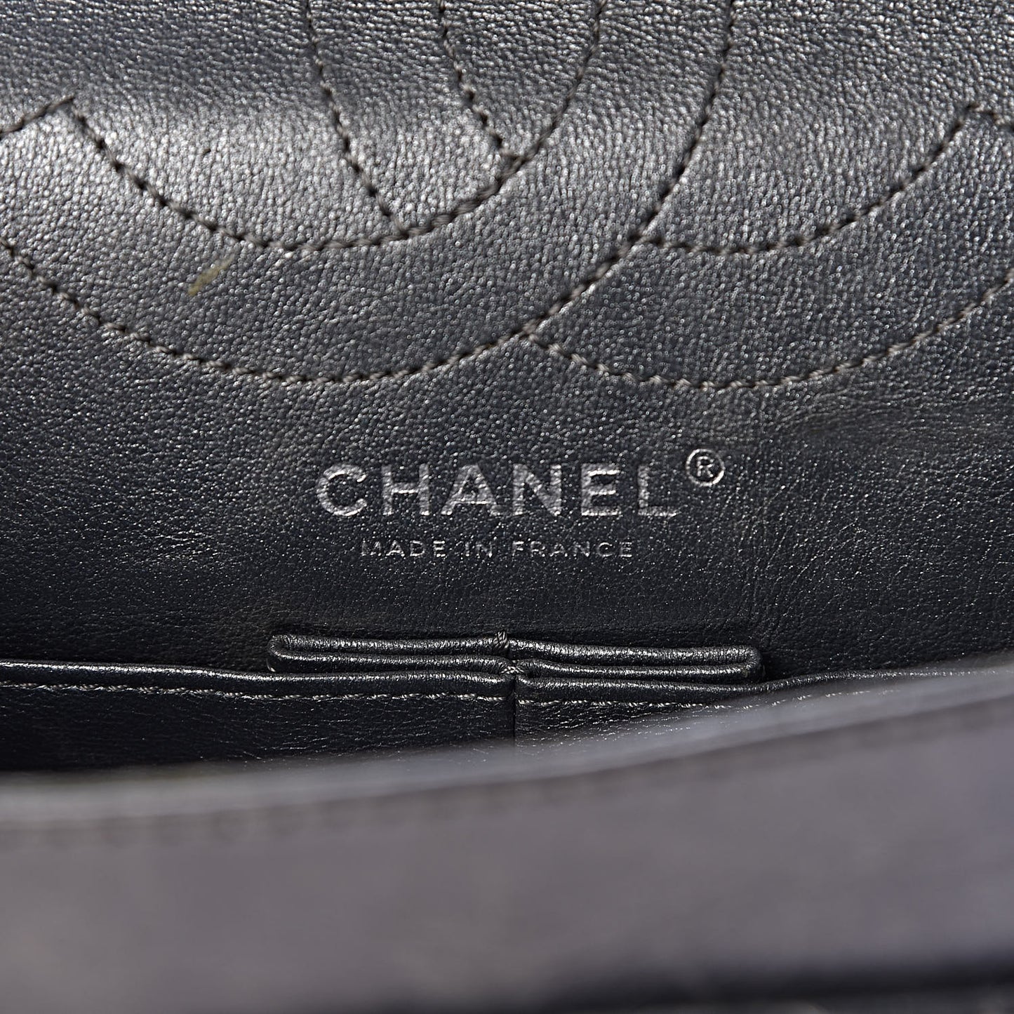 Metallic Aged Calfskin Quilted 2.55 Reissue 225 Flap Dark Silver