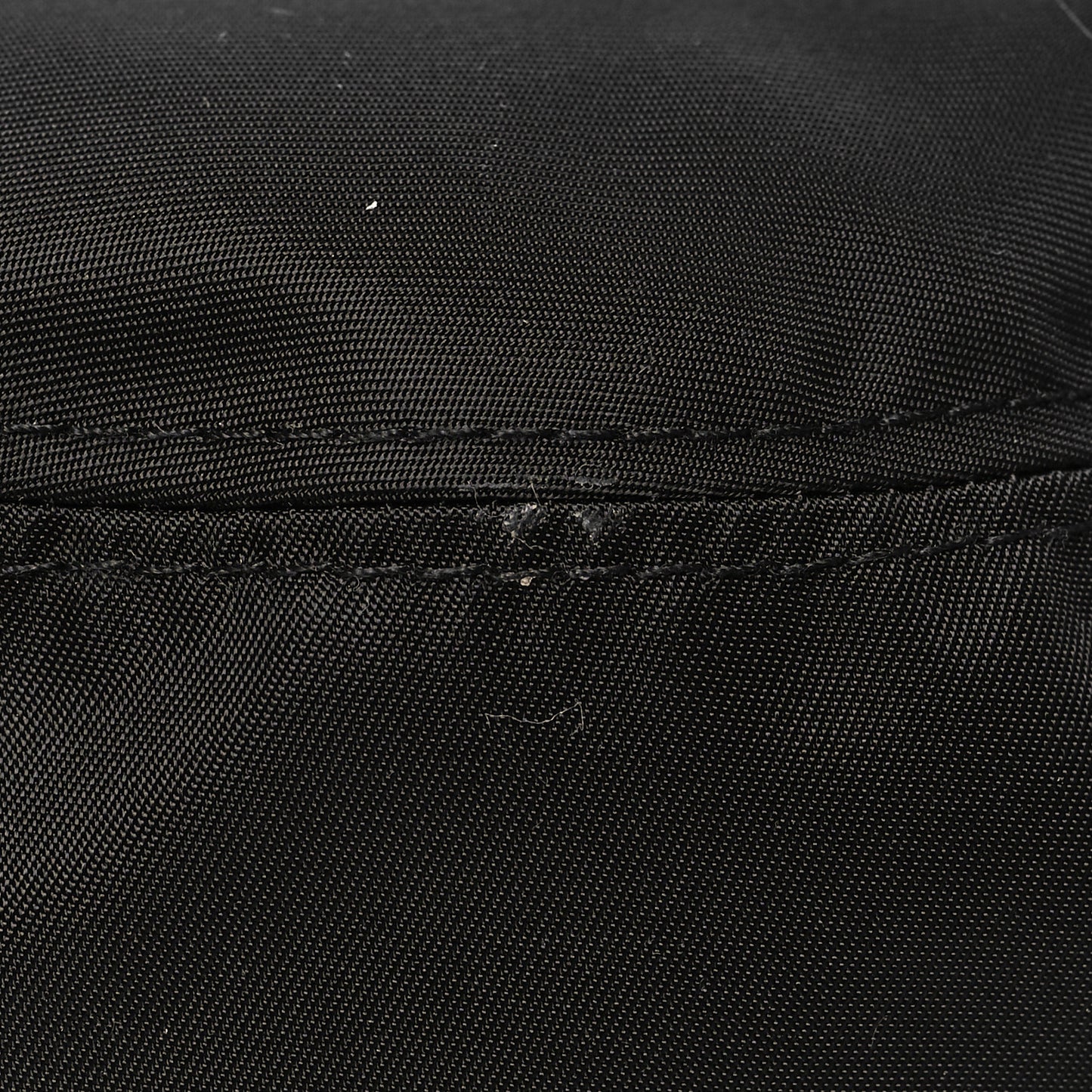 Re-Nylon Faux Fur Metal Triangle Logo Womens Bucket Hat M Black Alabastro
