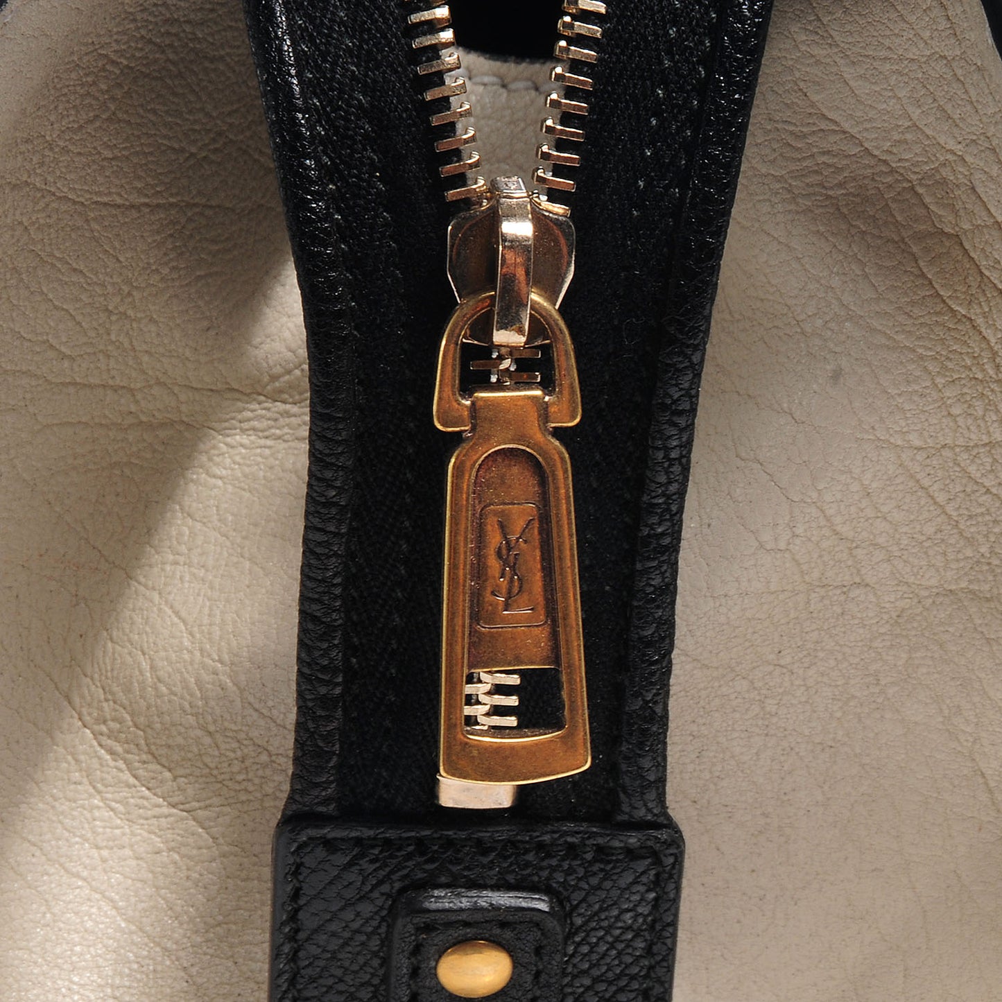 Leather Large Cabas ChYc Bone Black