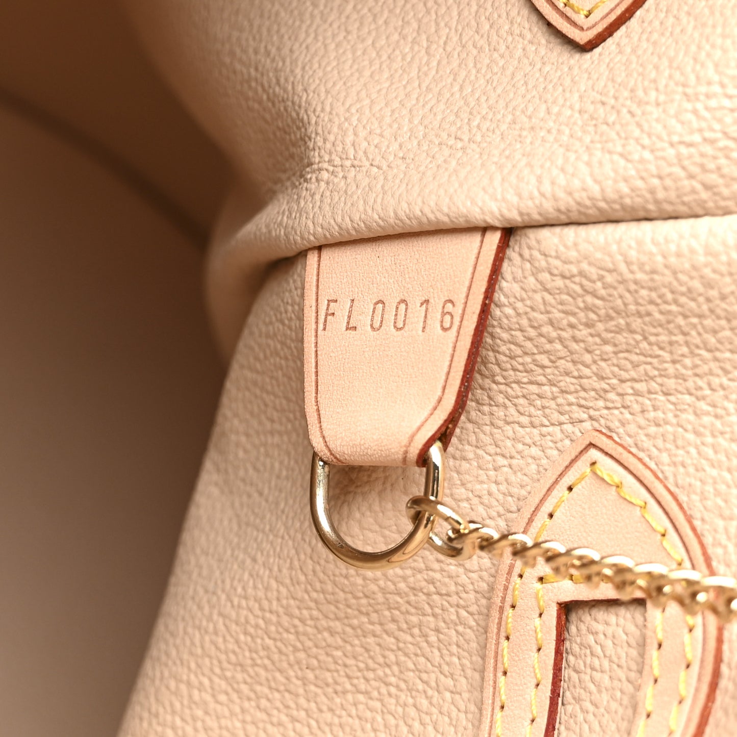 Monogram Petit Bucket 23