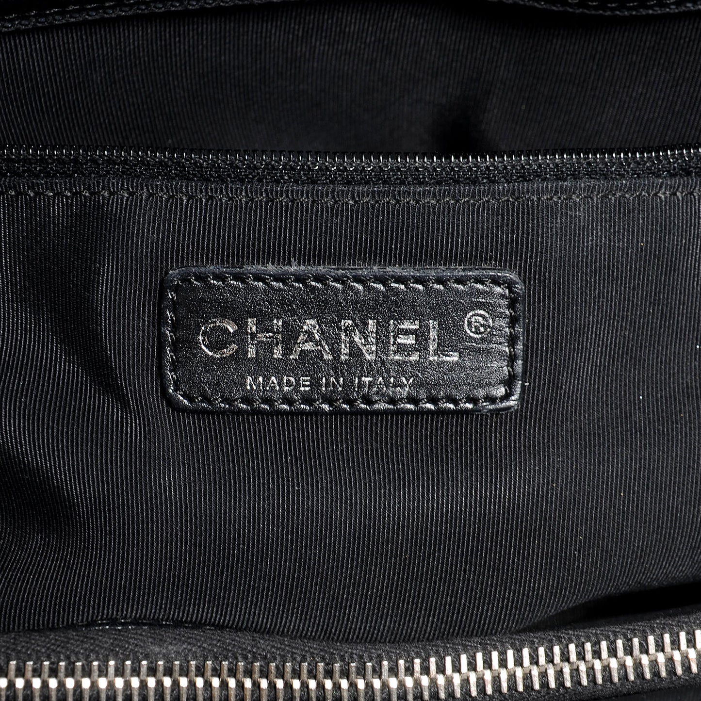 Caviar Grand Shopping Tote GST Black