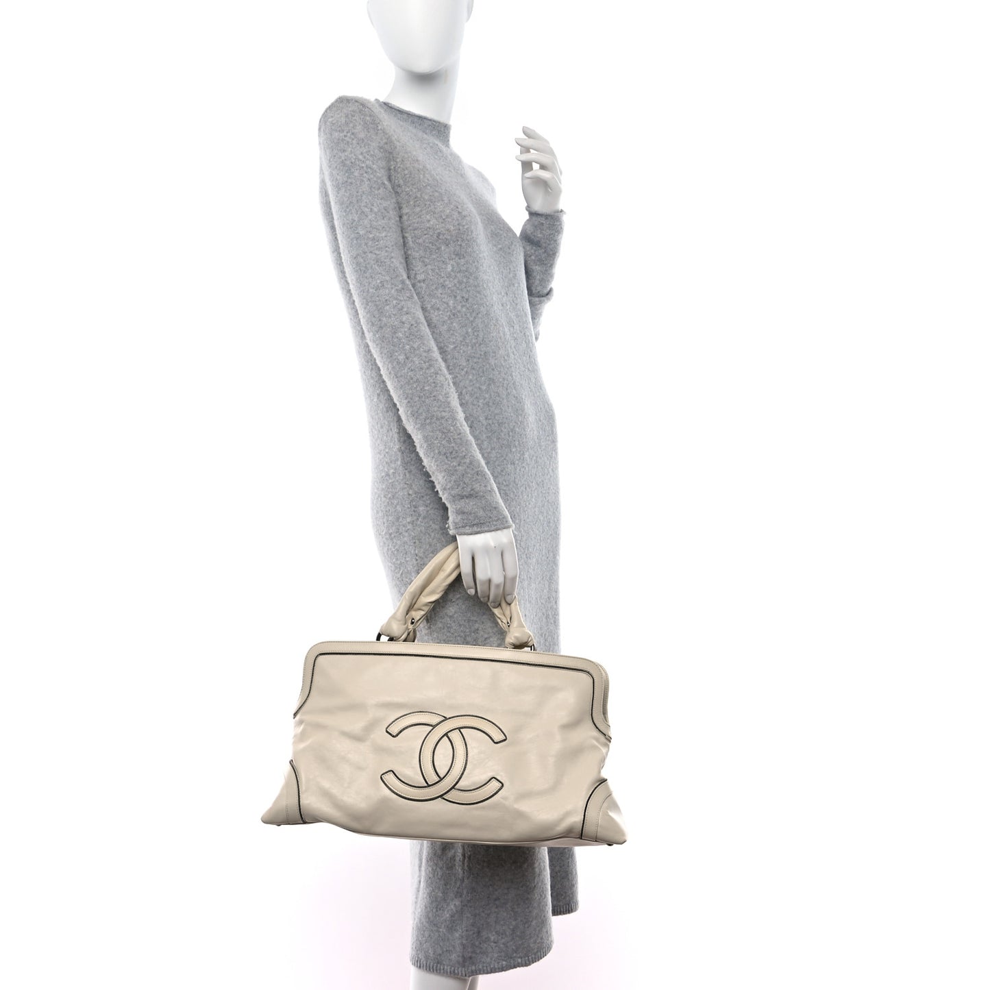 Lambskin East West Soho Shopper White