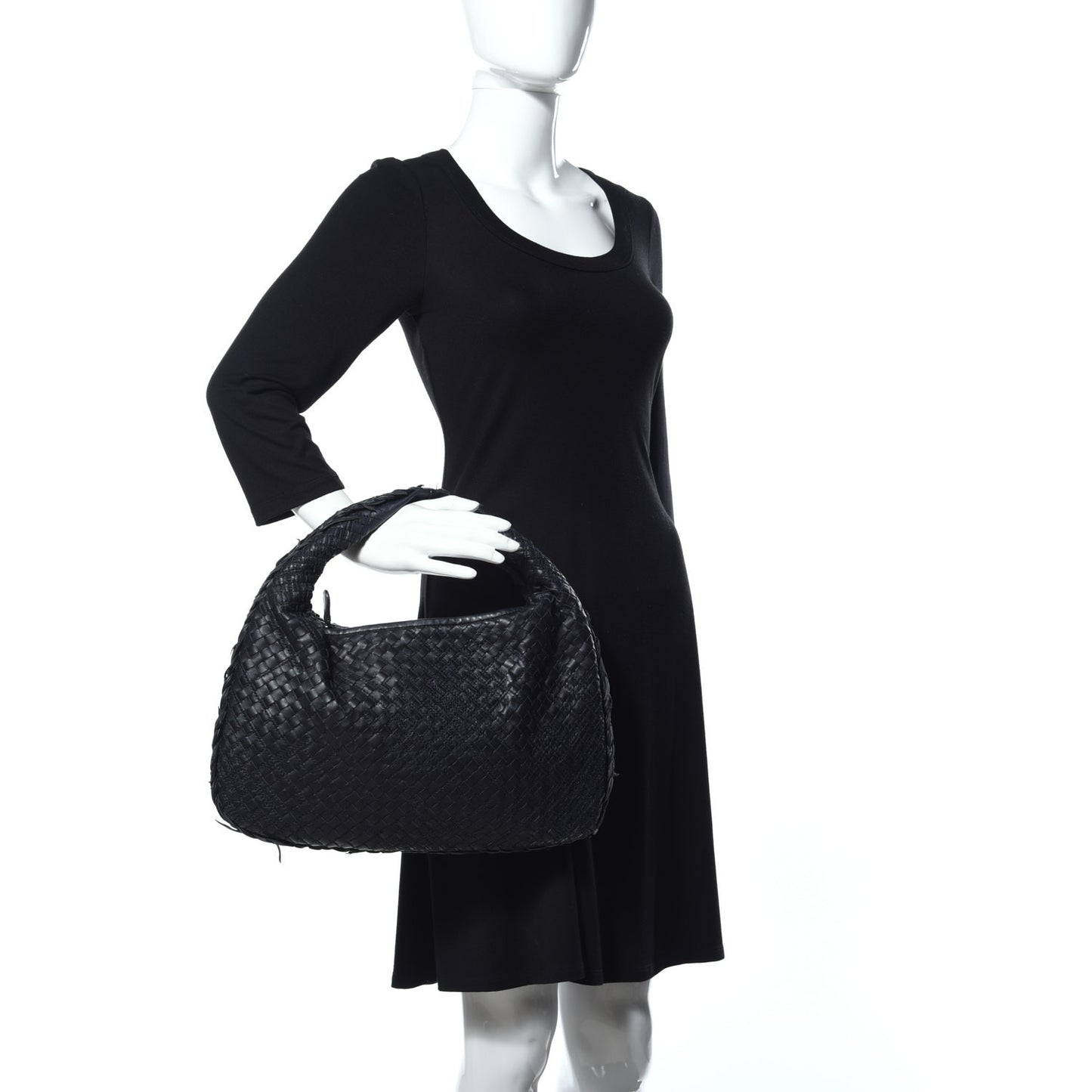 Nappa Intrecciato Fuzzy Medium Veneta Hobo Black