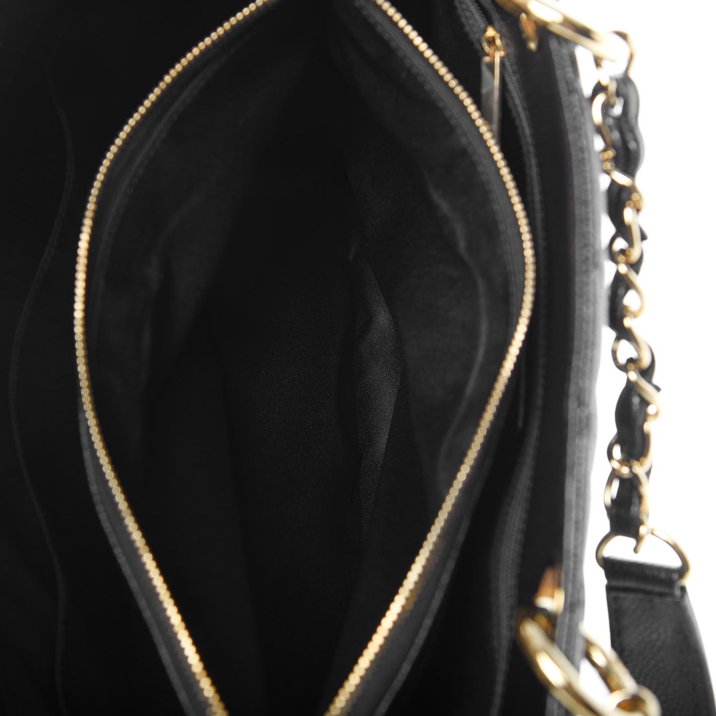 Caviar Quilted Grand Shopping Tote GST Black