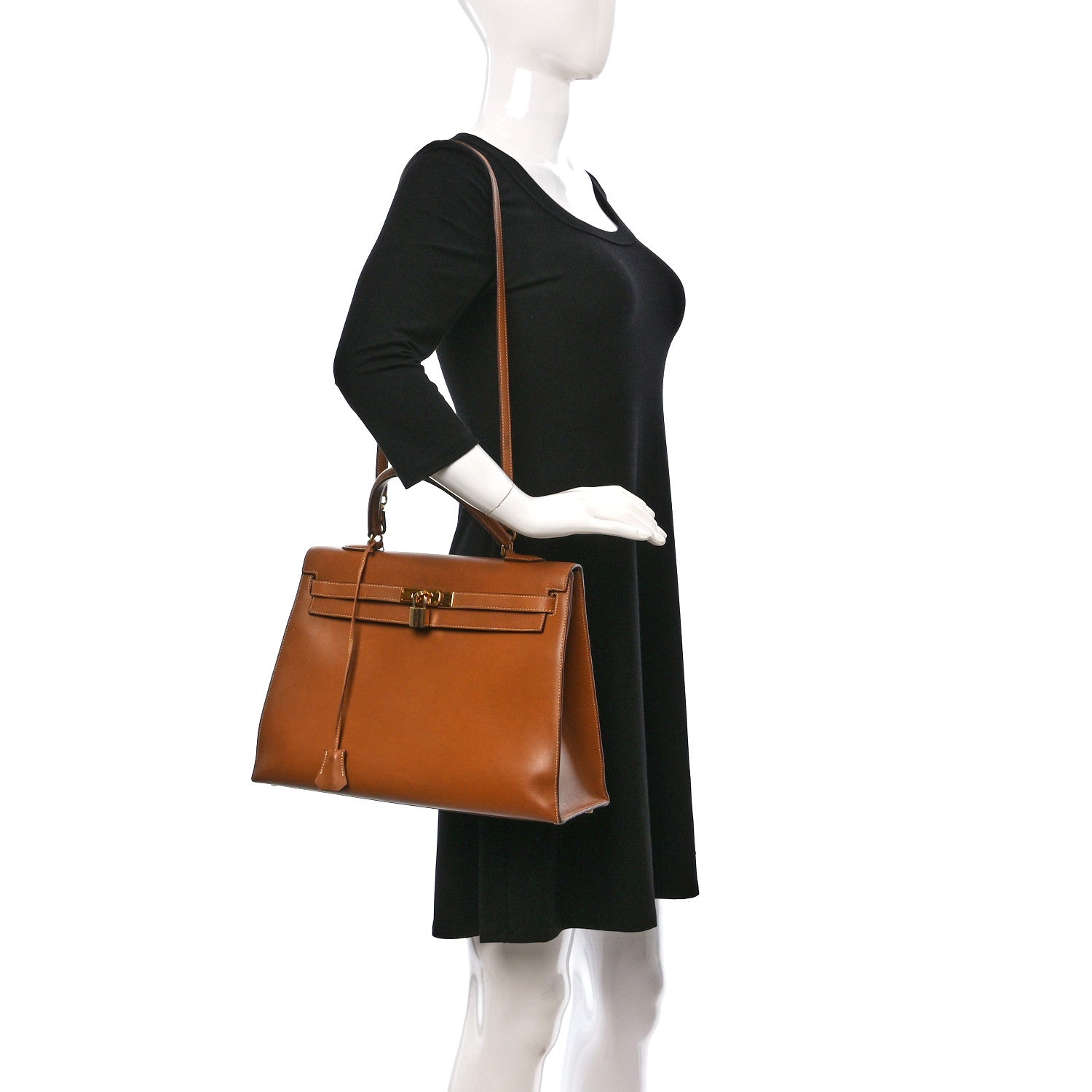 Hermes Box Kelly Sellier 35 Gold 2 of 14