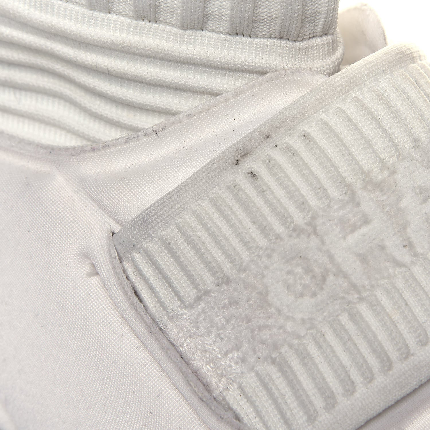 Chanel Stretch Fabric CC Sneakers 39.5 White 8 of 11