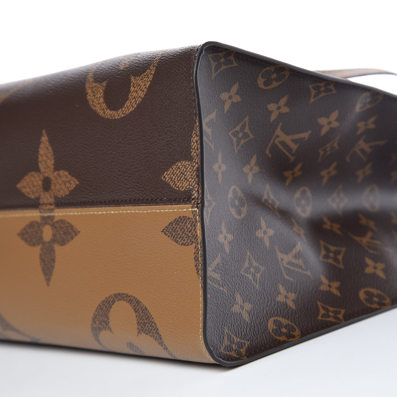 Louis Vuitton Reverse Monogram Giant Onthego GM 10 of 10