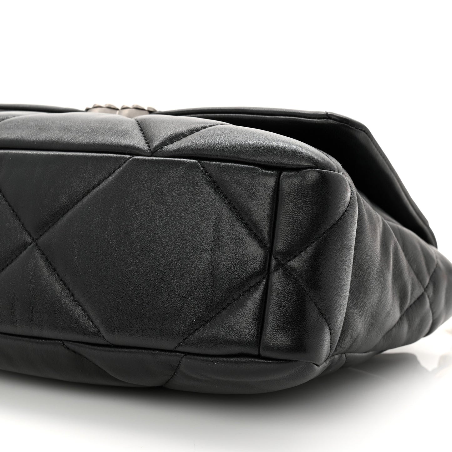 Lambskin Quilted Medium Chanel 19 Flap Black
