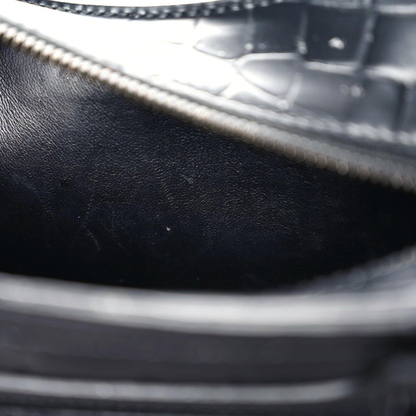 Semi Shiny Calfskin Crocodile Embossed Neo Classic Black Hardware Mini City Black