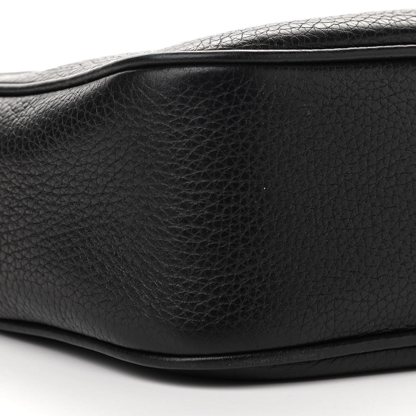Pebbled Calfskin Small Soho Disco Bag Black