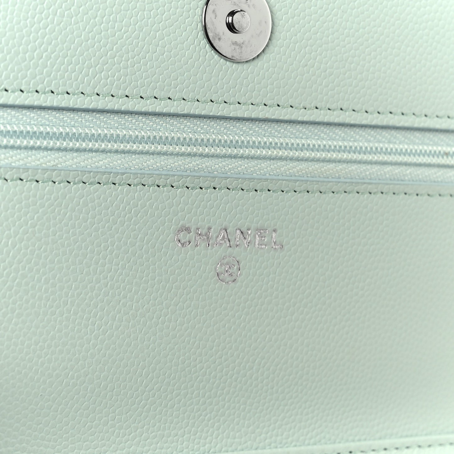 Caviar Quilted Wallet on Chain WOC Light Blue