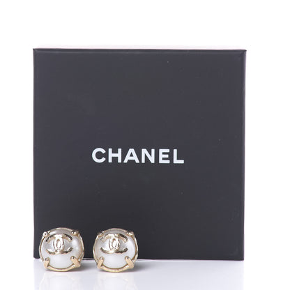 Chanel Pearl CC Large Clip On Earrings Light Gold 5 of 5